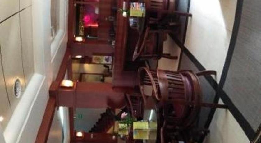 Hotel Tarakan Plaza מראה חיצוני תמונה