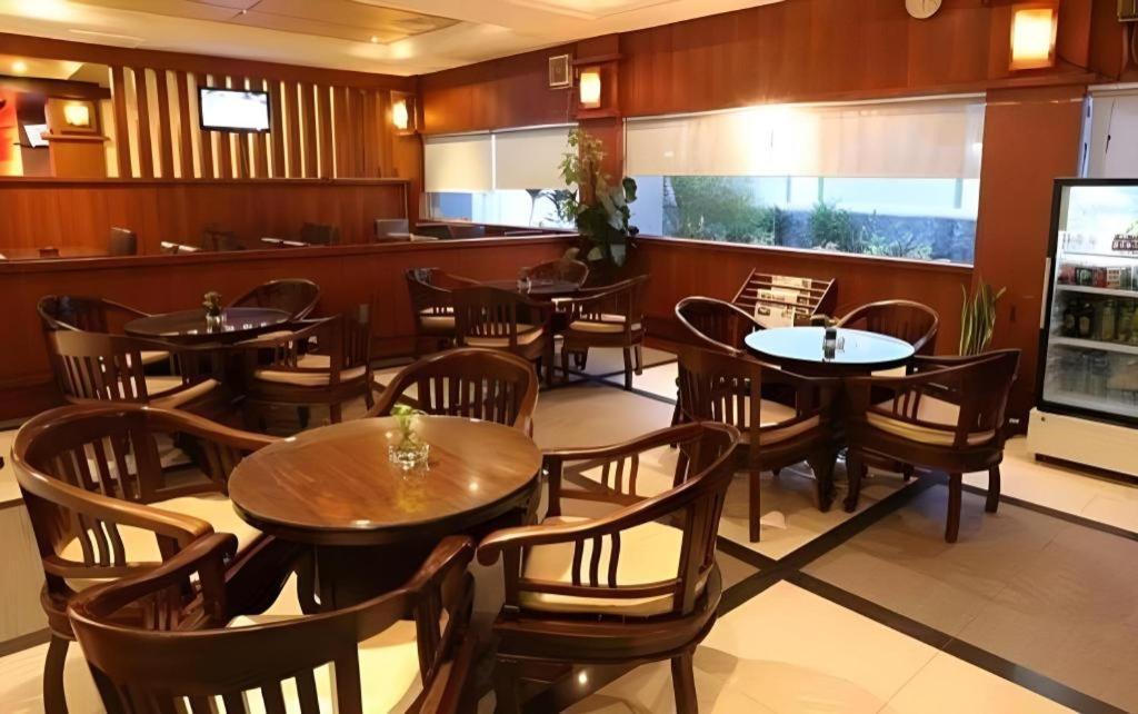 Hotel Tarakan Plaza מראה חיצוני תמונה