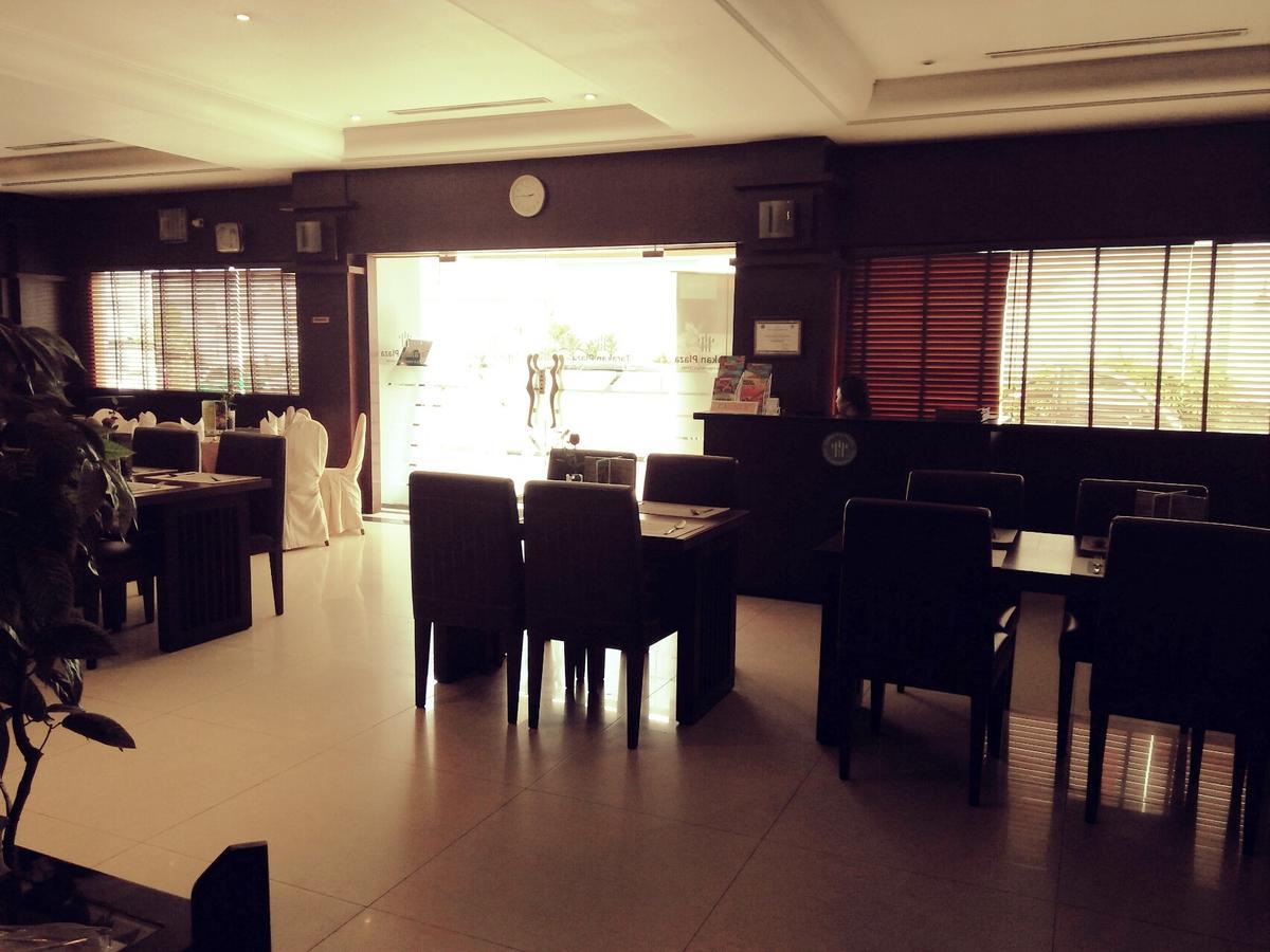 Hotel Tarakan Plaza מראה חיצוני תמונה