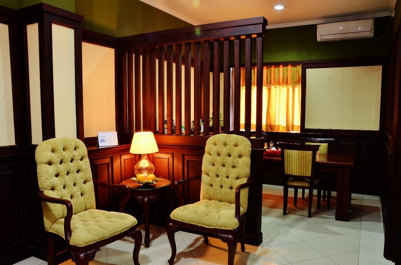 Hotel Tarakan Plaza מראה חיצוני תמונה